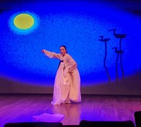한국 조지아 문화교류를 위한 언택트 공연, 이무성의 풍속화 무대미술 호응↑