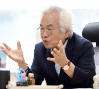 [Chief Reporter Interview] Chair professor Park Beom-hun, ‘Finding New Terrain in Korean Music’